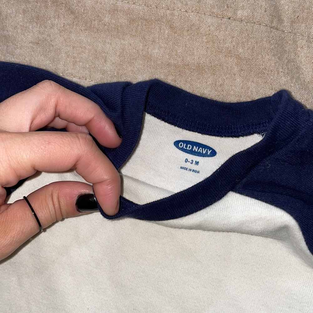 Baby onesies - Picture 2 of 5